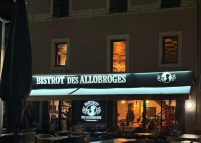 Enseigne PCV découpée à Cluses - VISSUM