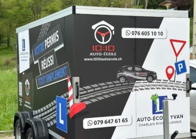 Total covering de cette remorque à Genève - VISUUM